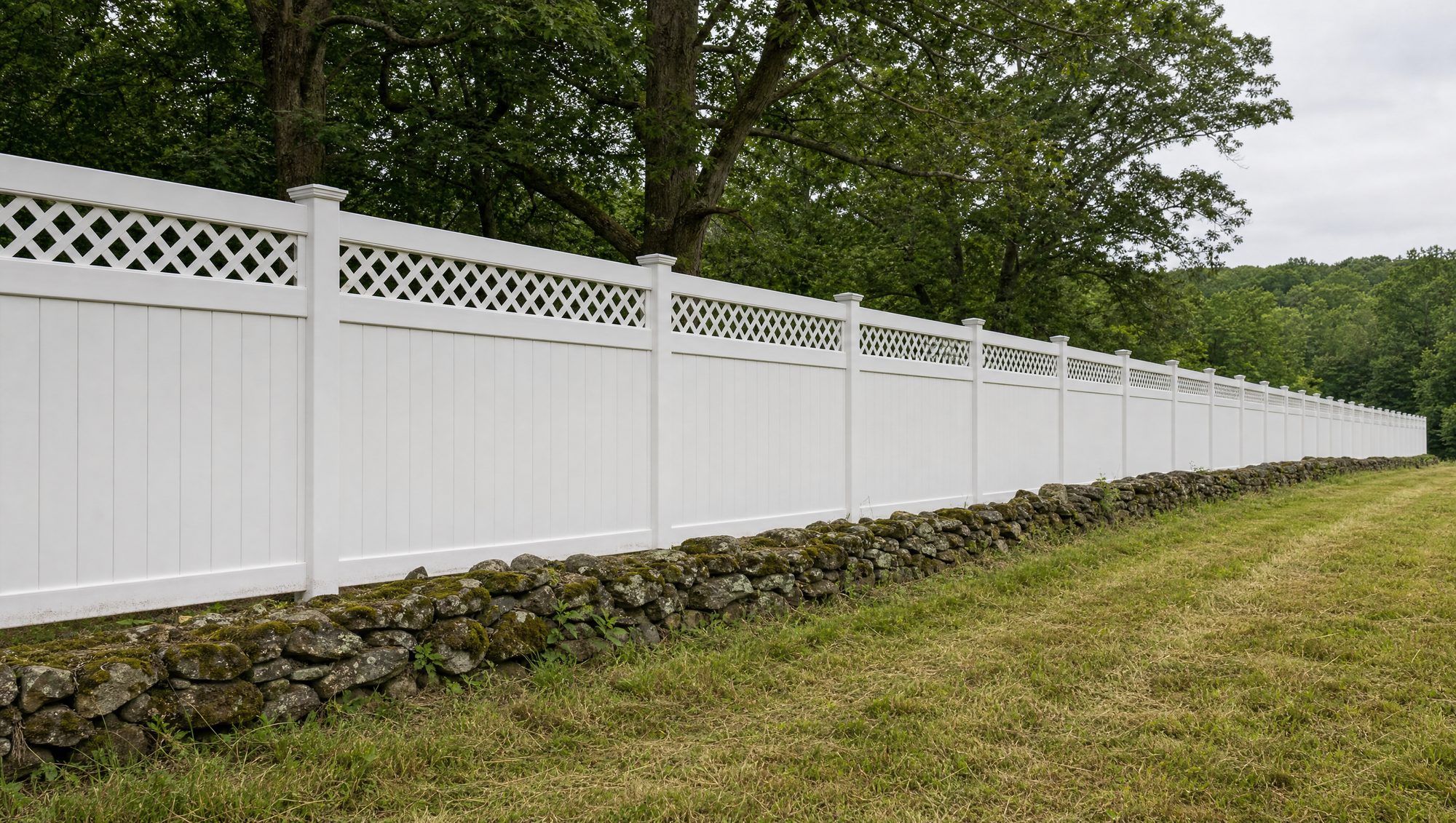 Vinyl Fencing in Sherman, CT: How to Spot the Good Stuff