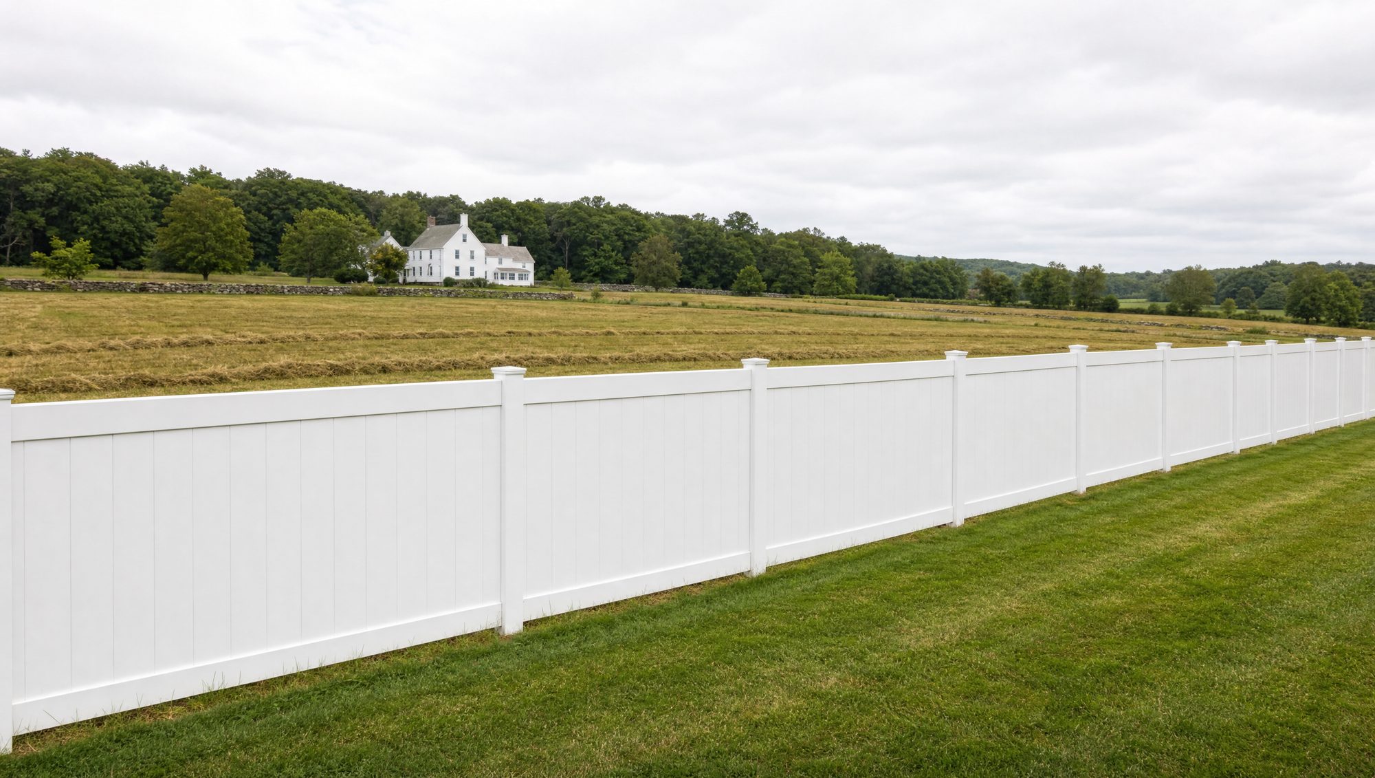 Vinyl Fencing in Southbury, CT: What Separates Good From Bad
